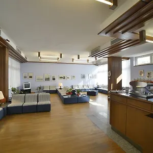 https://hotel-mistral-oristano.in-sardinia.net